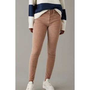 Womens AE Stretch High-Waisted Corduroy Jegging in size 4 buttery soft